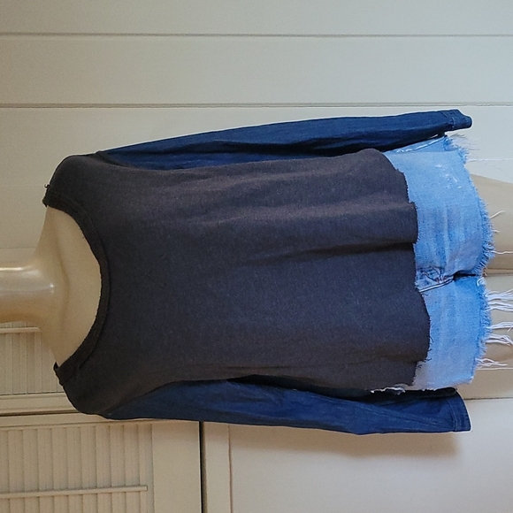 FREE PEOPLE CHAMBRAY TOP - Picture 5 of 8